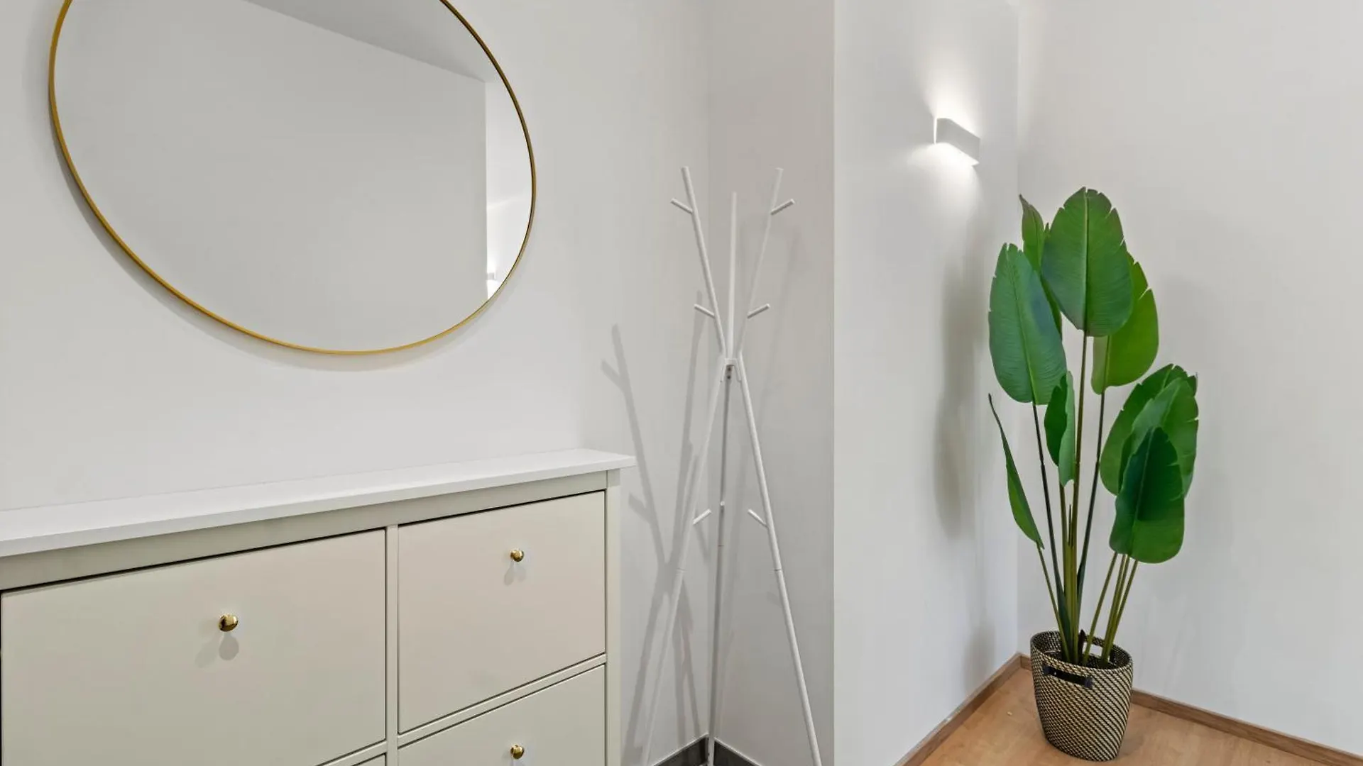 4 Min To Metro I 12 Min To Inner City I Top Wifi Wenen Appartement