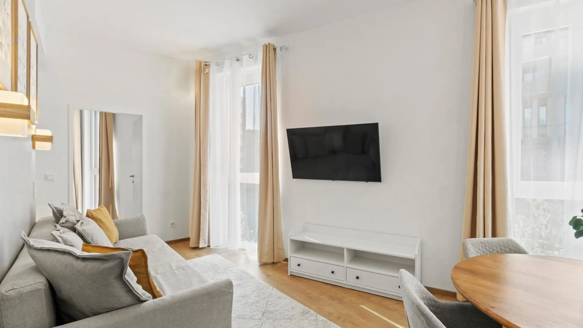 Appartement 4 Min To Metro I 12 Min To Inner City I Top Wifi Wenen